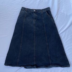 Long denim Jean Skirt size Large